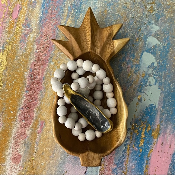 Catch-All Tray & Necklace - Picture 2 of 8